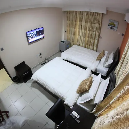 Celia'S Suites Abeokuta Exterior photo