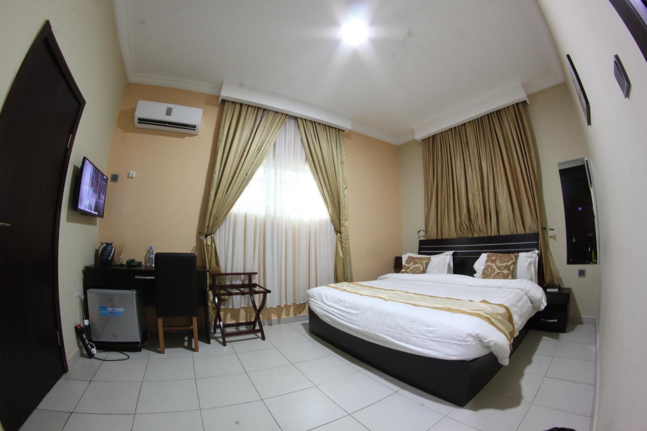 Celia's Hotel